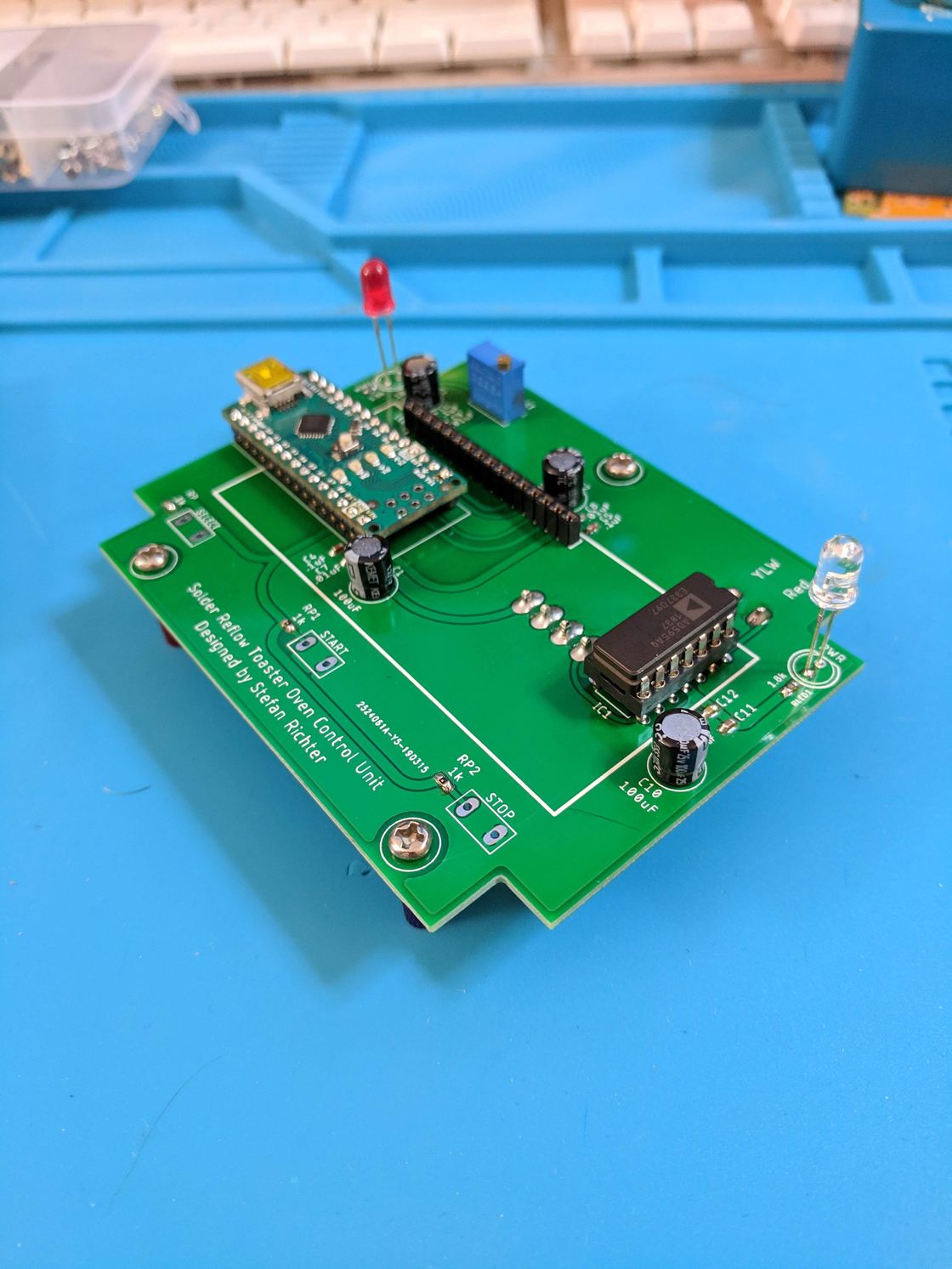 The Arduino controller board for the reflow oven.