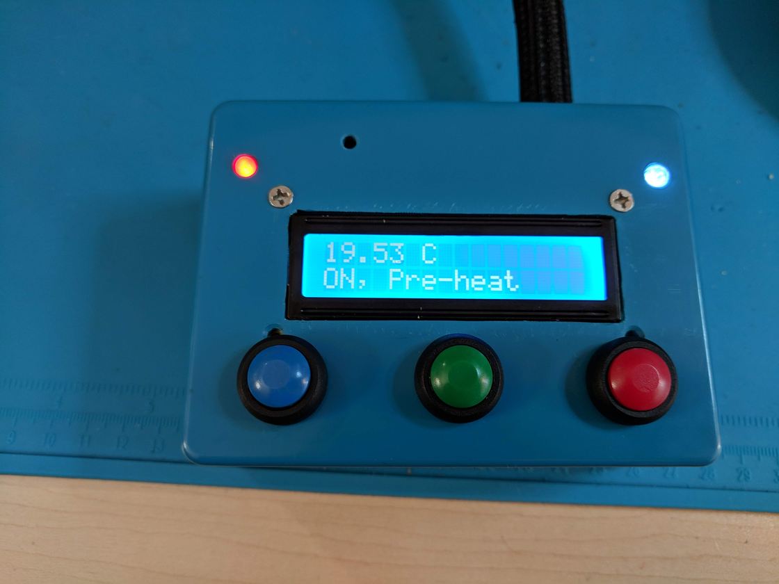 The control unit with its display and buttons.