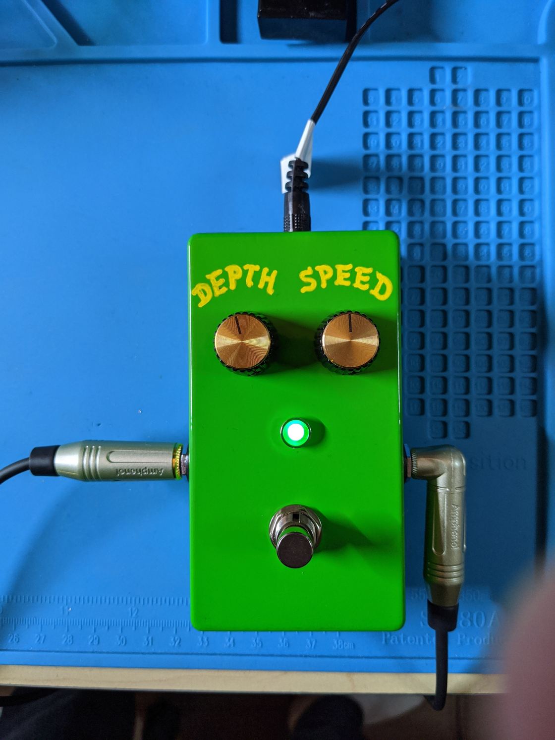 The Magnavibe Vibrato pedal.